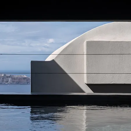 웨스트 이스트 스위트 이메로비글리