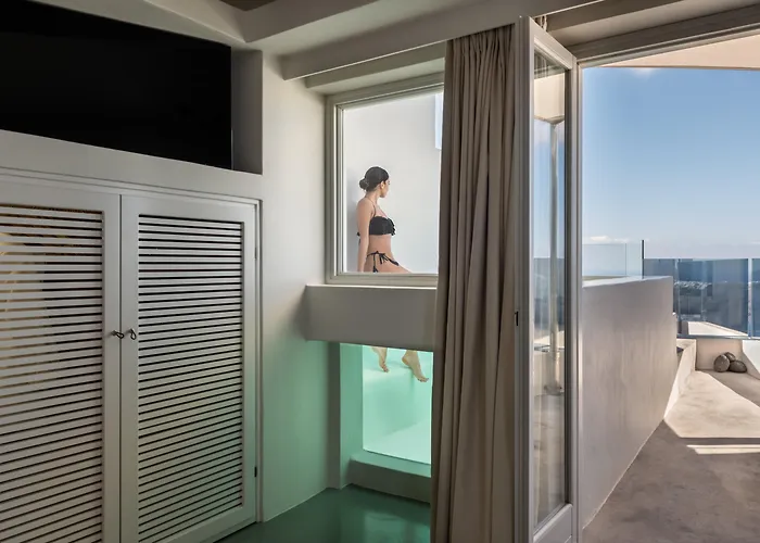 West East Imerovigli