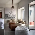 West East Resort 5*