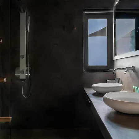 West East Resort 5*