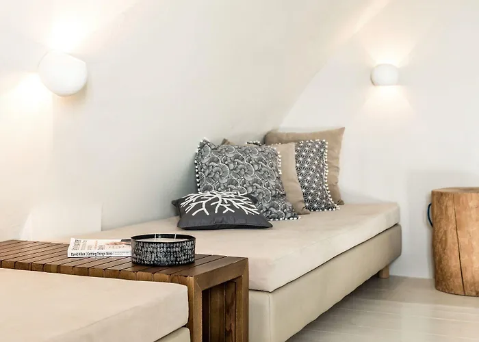 Feriested West East Imerovigli (Santorini)