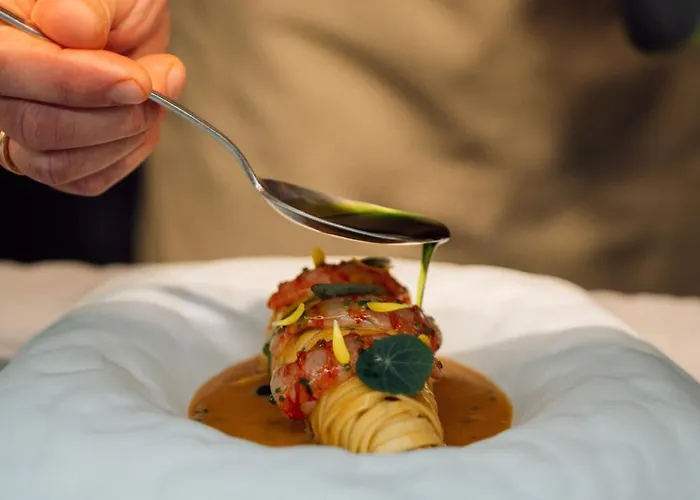 منتجع ويست إيست سويتس إيميروفيغلي