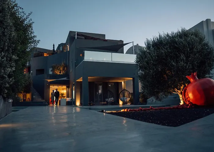 منتجع ويست إيست سويتس